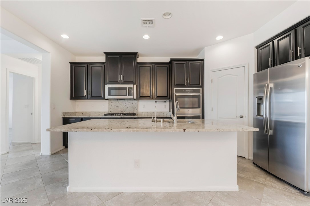 8103 LENNOX VIEW Lane