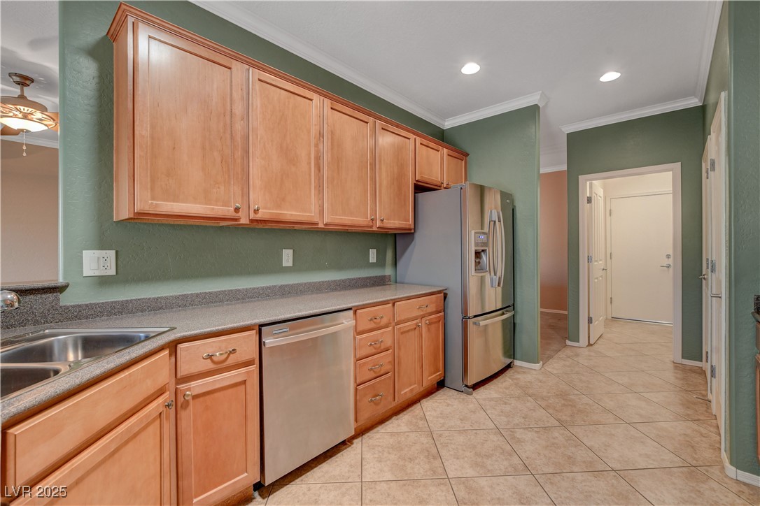 7556 Wingspread Street