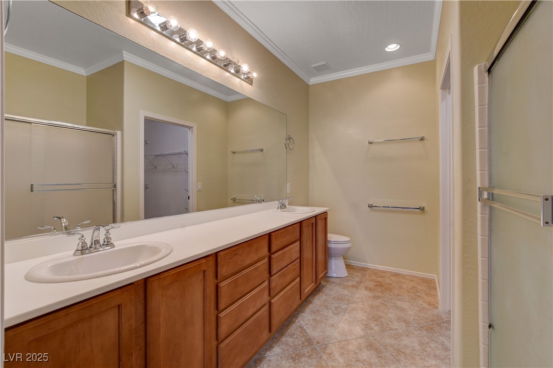7556 Wingspread Street