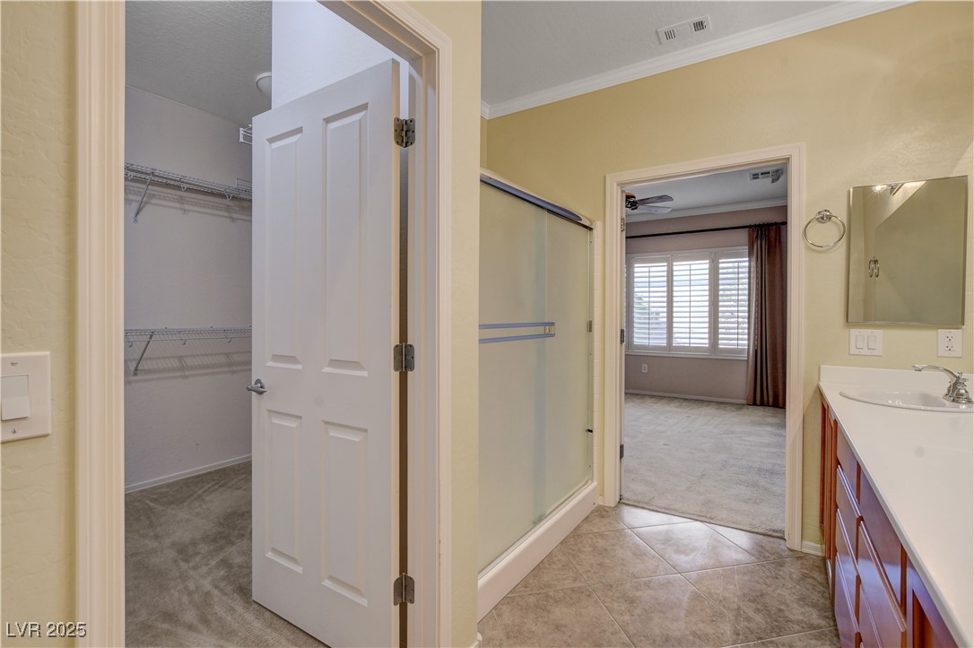 7556 Wingspread Street