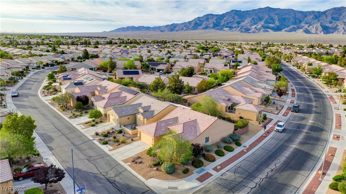 7556 Wingspread Street
