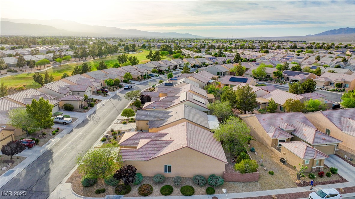 7556 Wingspread Street