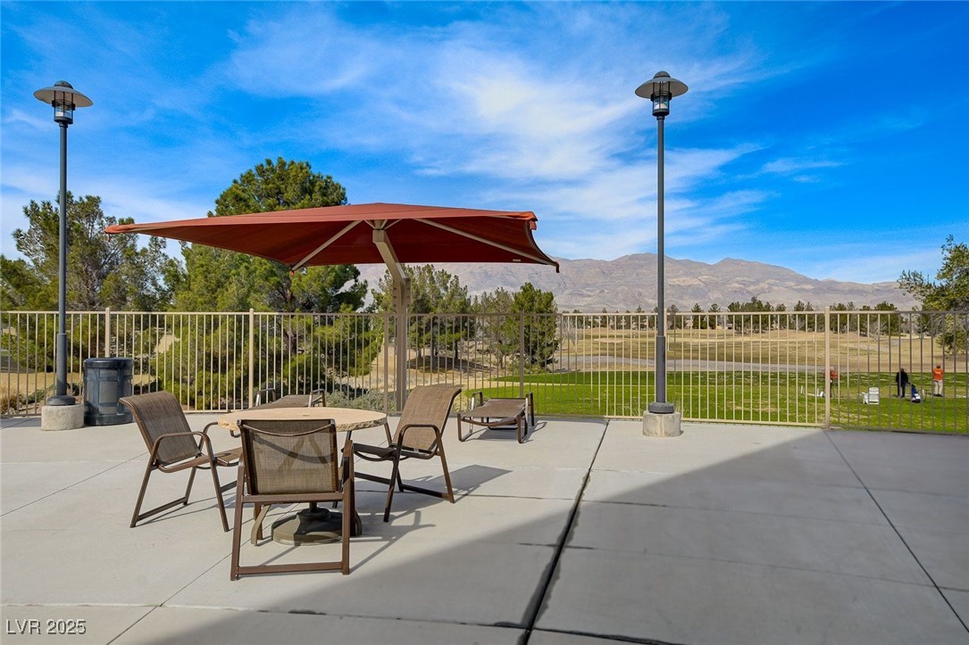 7556 Wingspread Street