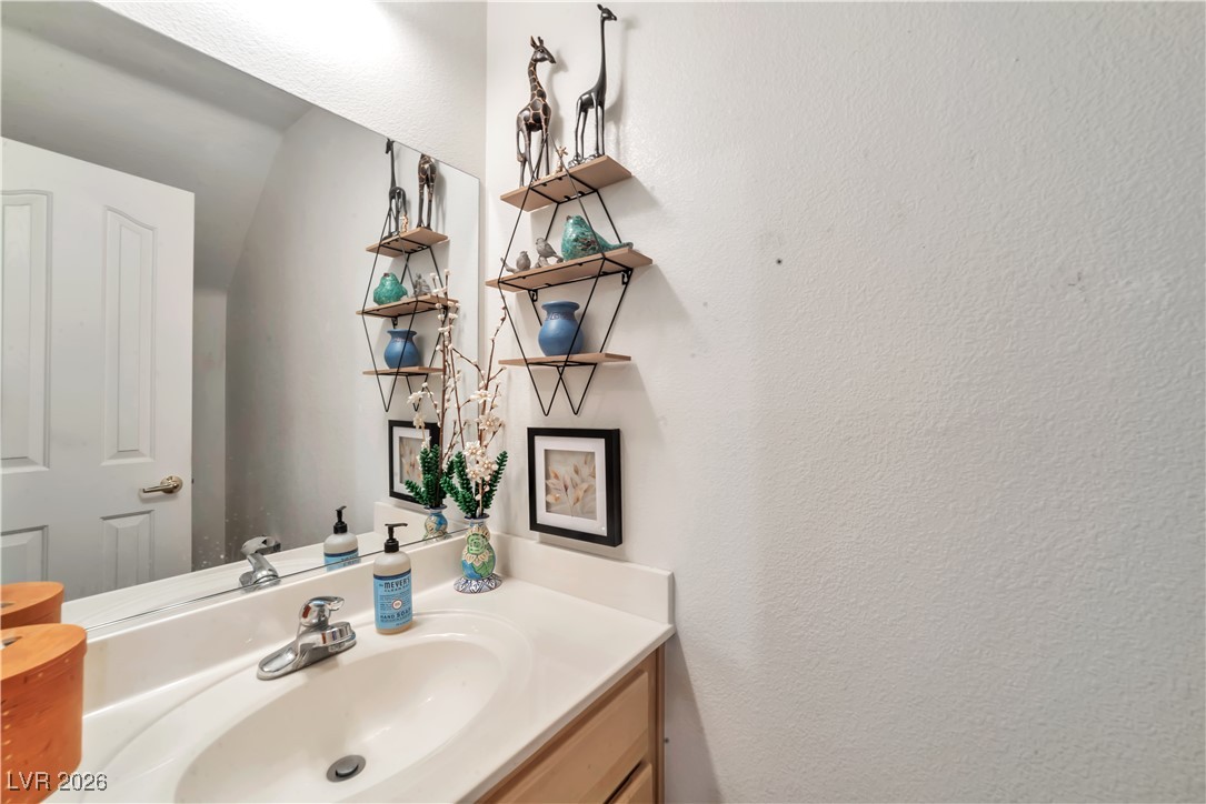 3505 Hazelnut Pine Place 2