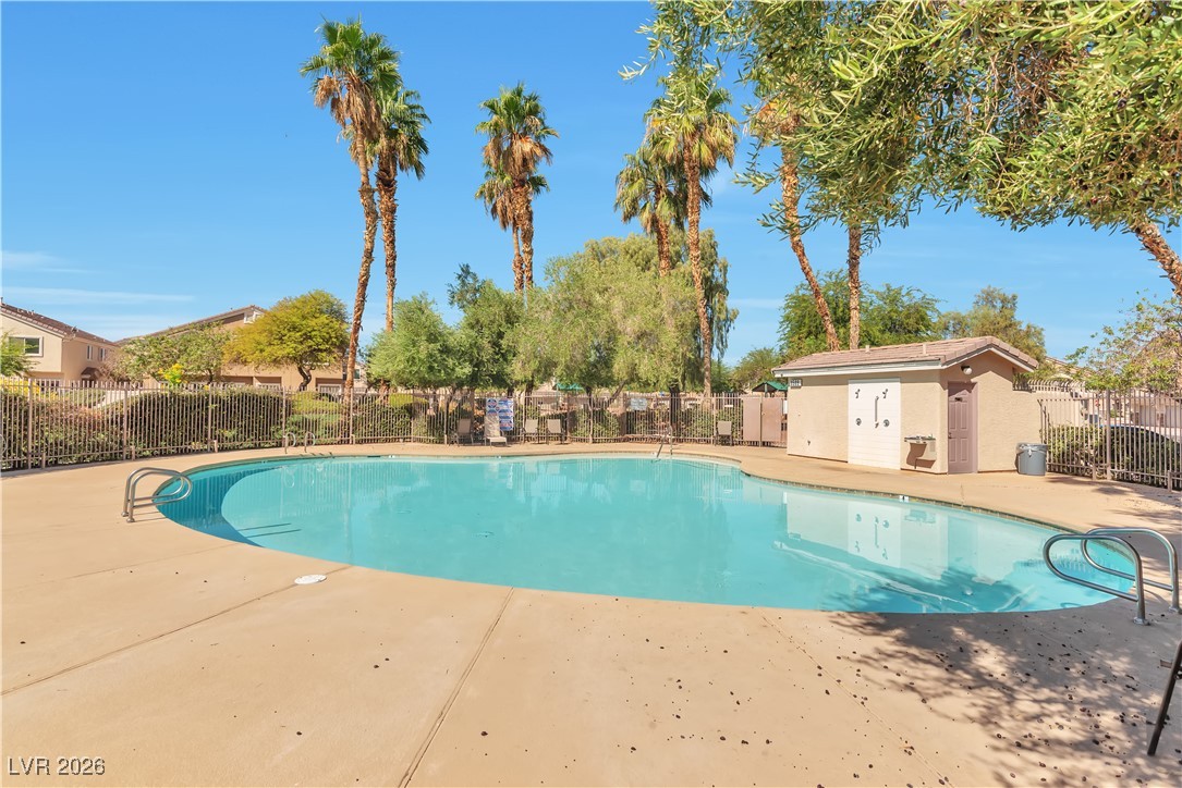 3505 Hazelnut Pine Place 2