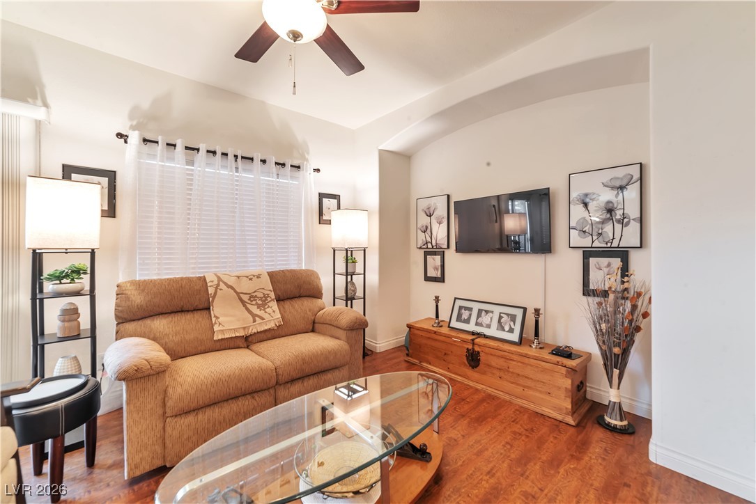 3505 Hazelnut Pine Place 2