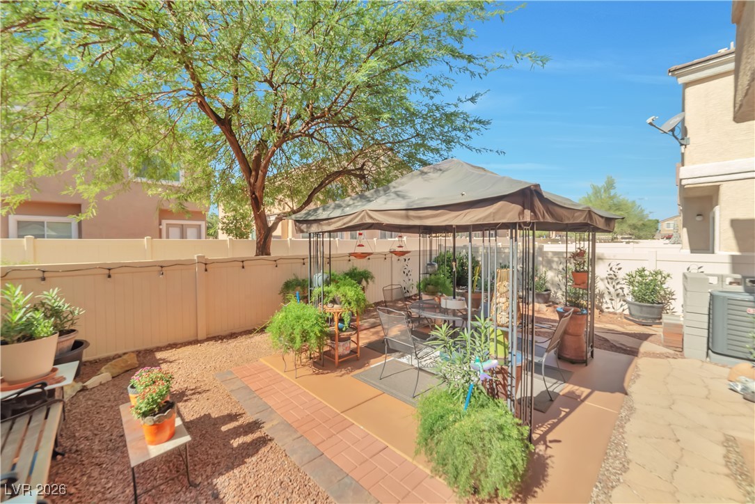 3505 Hazelnut Pine Place 2