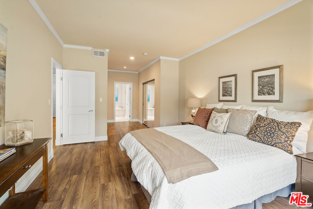 1800 Butler Ave Unit: 102