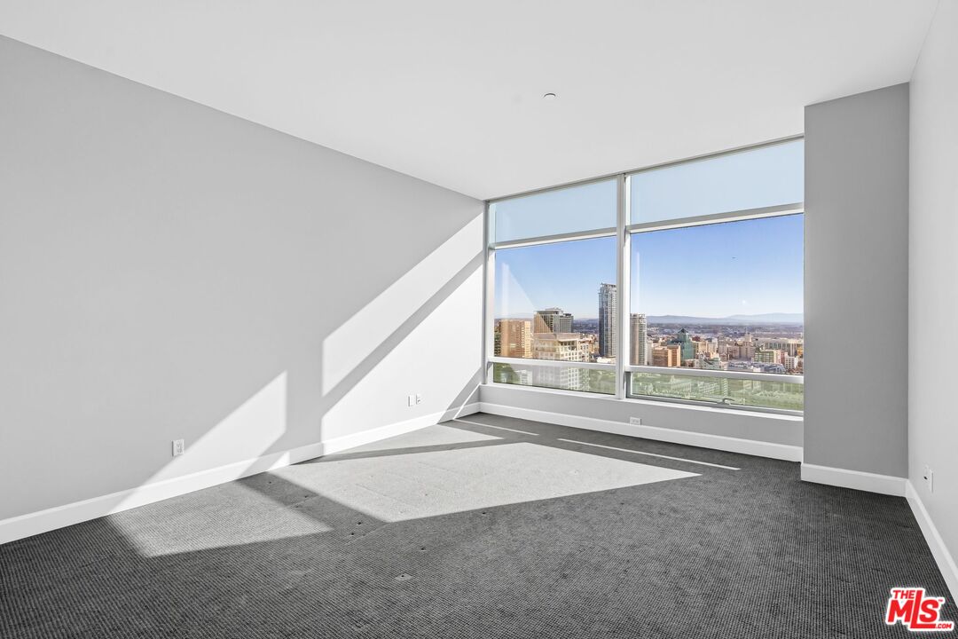 900 W Olympic Blvd Unit: 31C