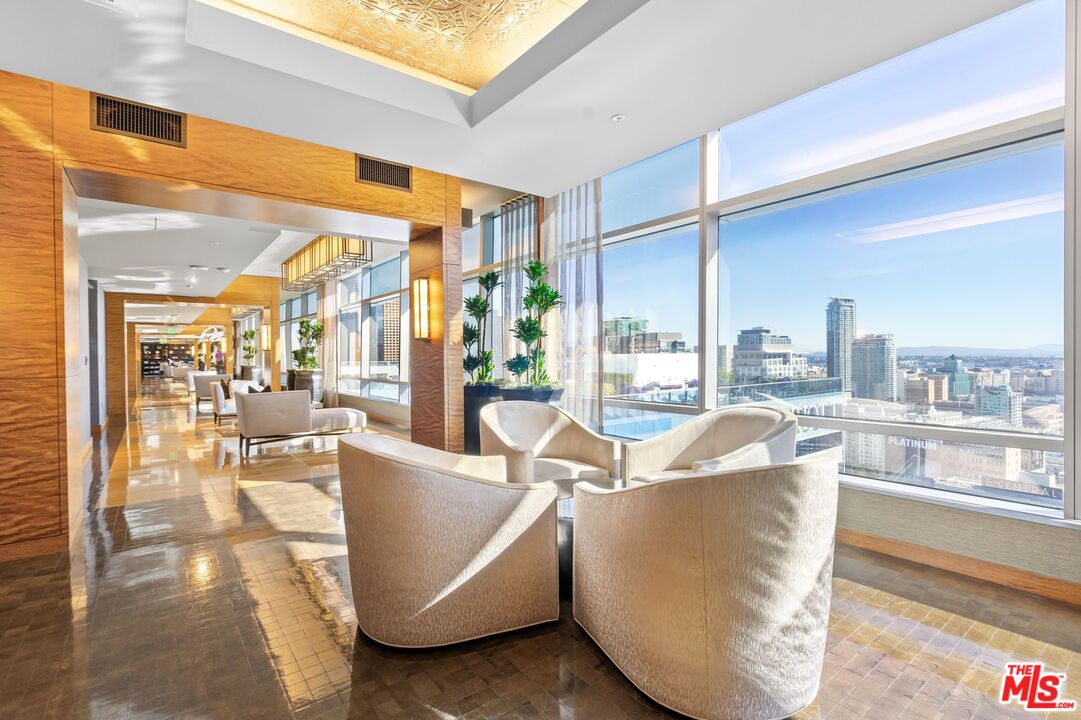 900 W Olympic Blvd Unit: 31C