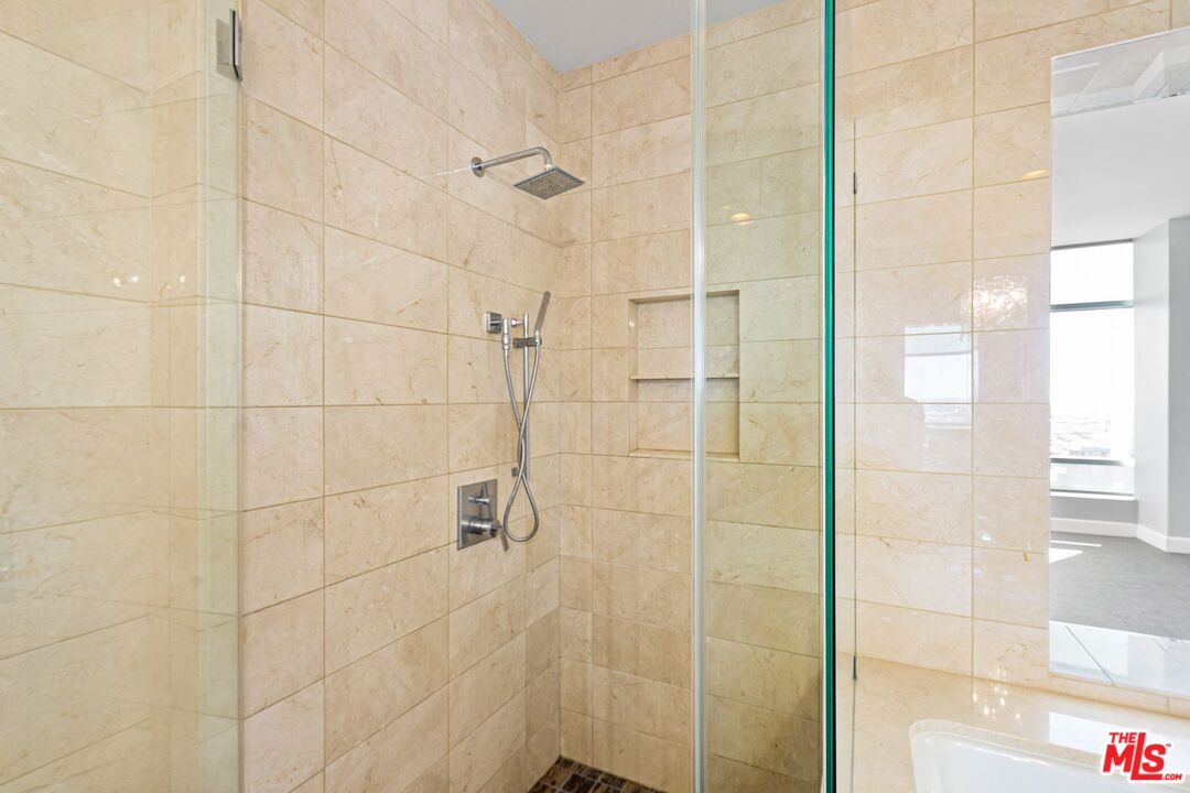 900 W Olympic Blvd Unit: 31C