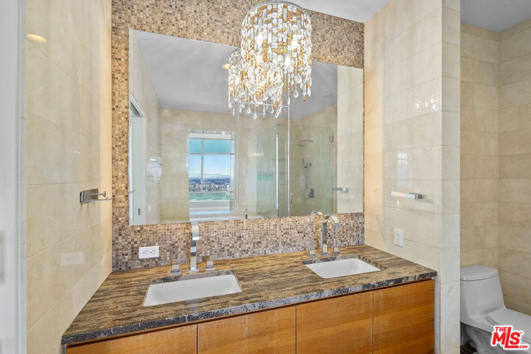 900 W Olympic Blvd Unit: 31C