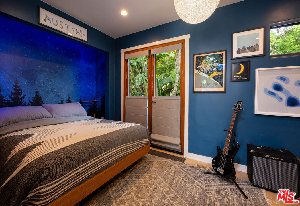 1818 Micheltorena St