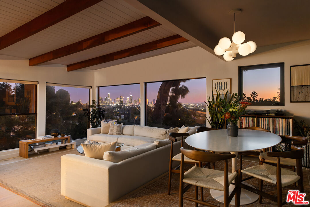 1818 Micheltorena St