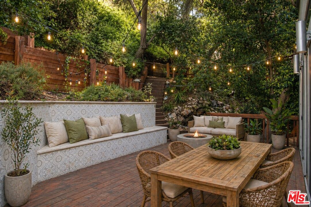 2180 Laurel Canyon Blvd