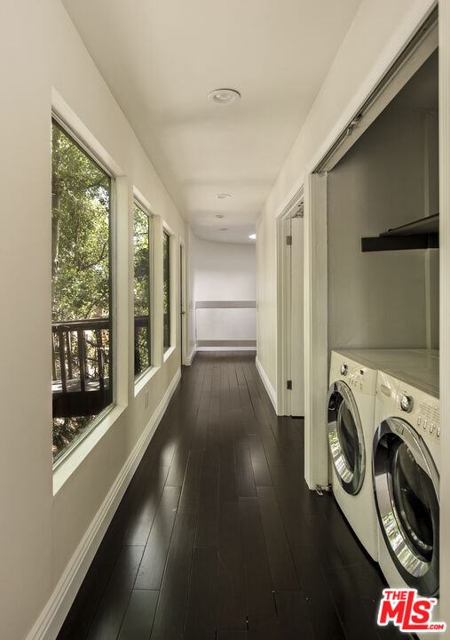 2180 Laurel Canyon Blvd