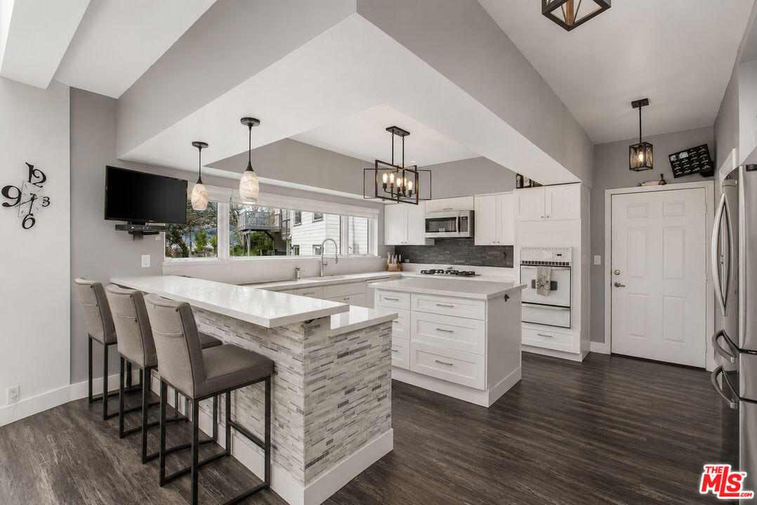 2350 San Marco Dr