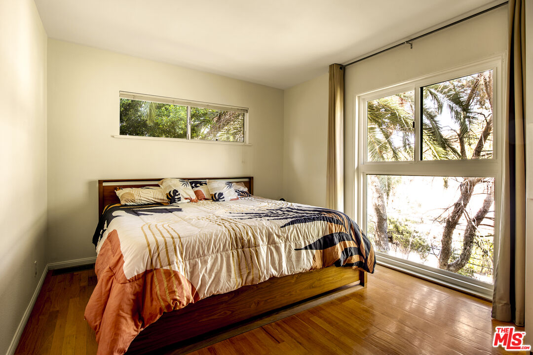 3262 Dos Palos Dr