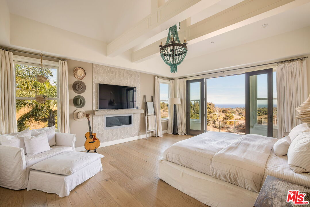 6271 Zuma Mesa Dr