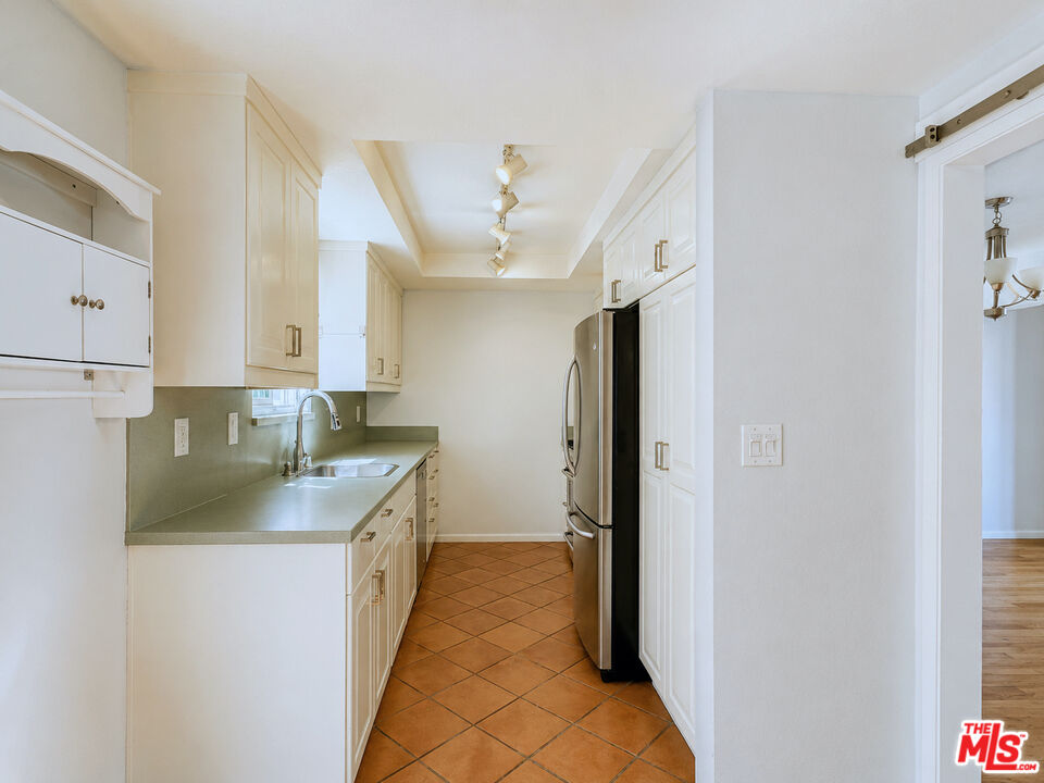3668 Hughes Ave Unit: 1