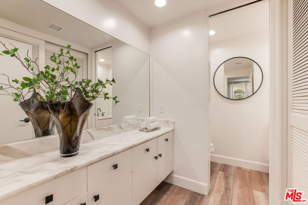 1333 S Beverly Glen Blvd Unit: 405