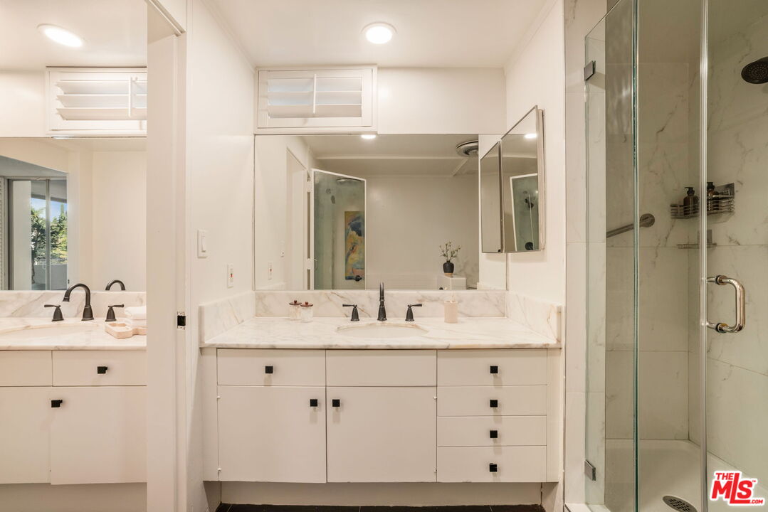 1333 S Beverly Glen Blvd Unit: 405