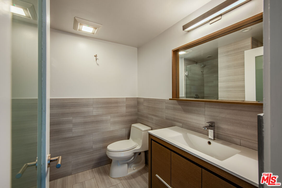 8787 Shoreham Dr Unit: 604
