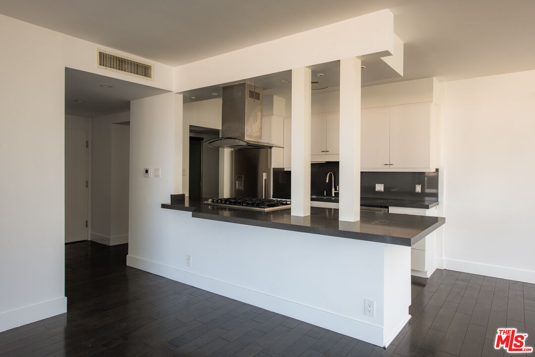 8787 Shoreham Dr Unit: 604