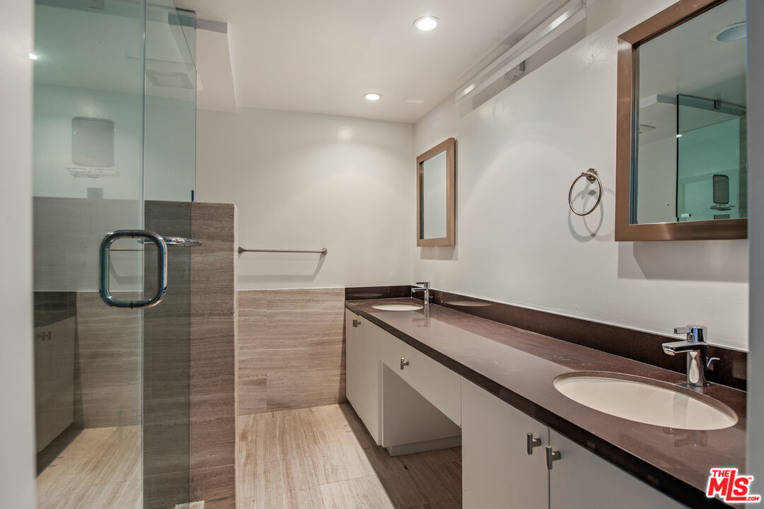 8787 Shoreham Dr Unit: 604