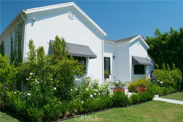 542 N Kilkea DR
