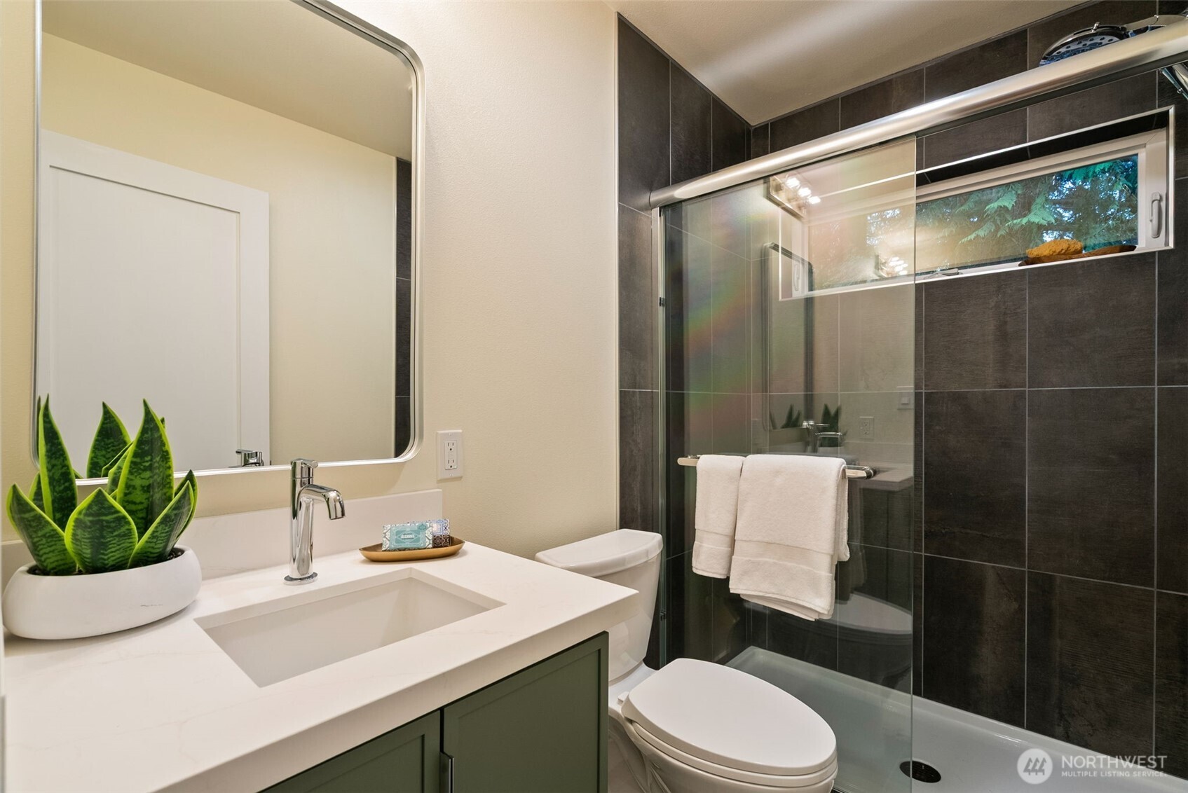 20710 Kitsap Street NE