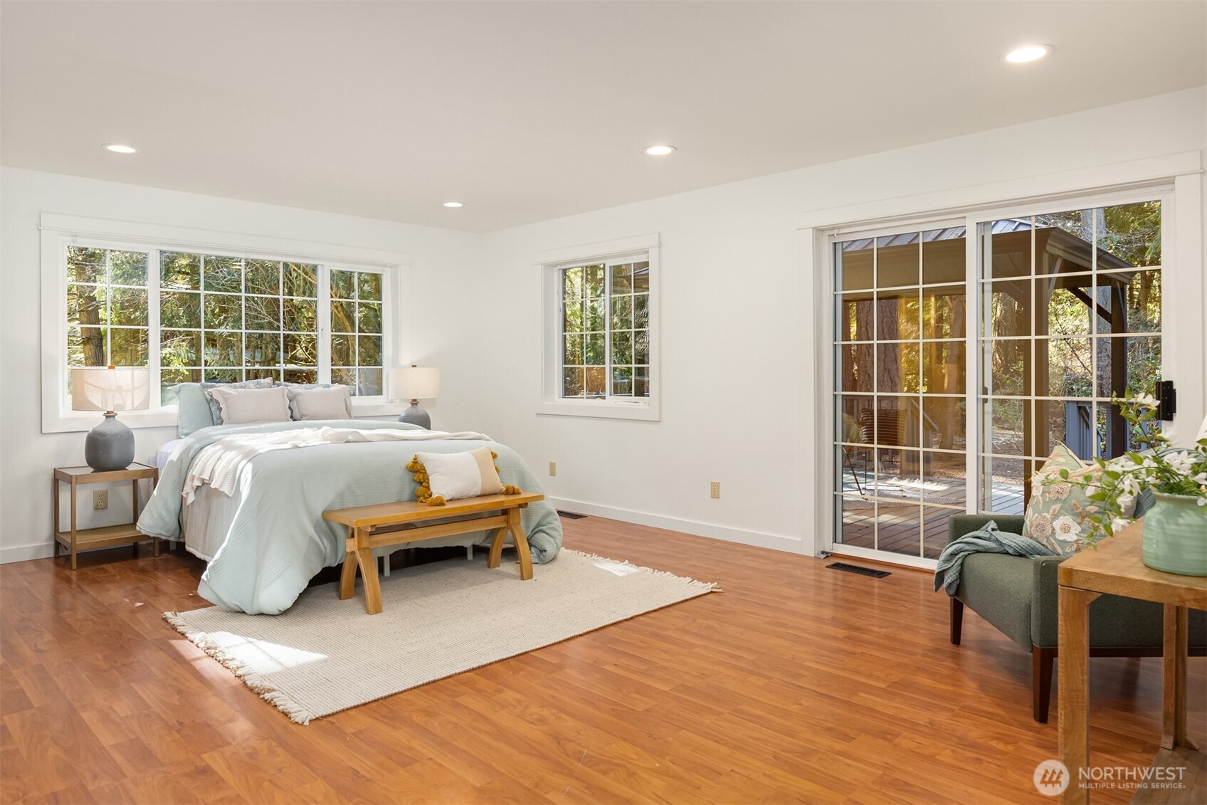 14440 Sunrise Drive NE