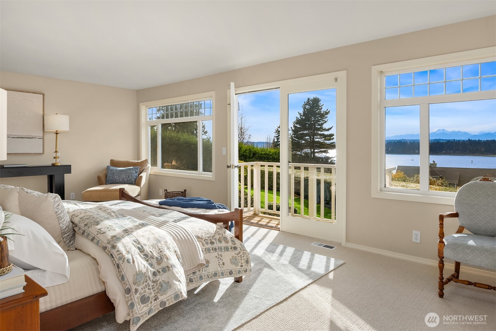 14735 Henderson Road NE