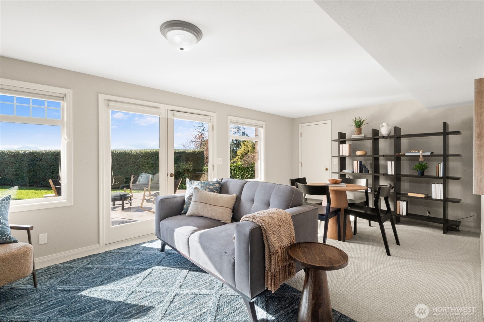 14735 Henderson Road NE