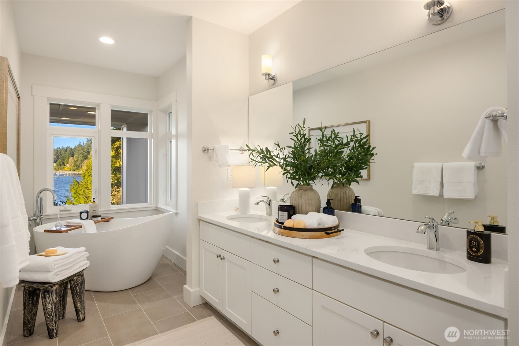 10478 Arrow Point Drive NE