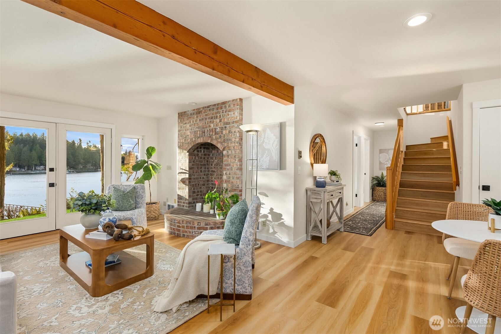 6518 NE Monte Vista Drive