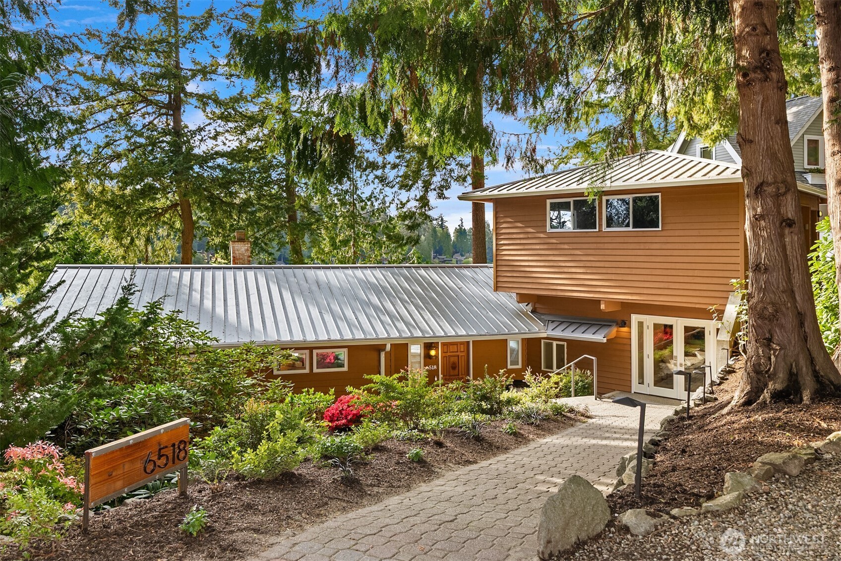 6518 NE Monte Vista Drive