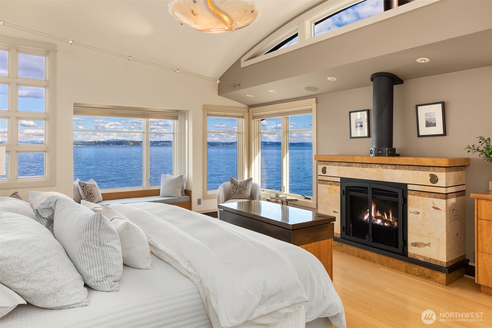 4290 Rockaway Beach Road NE