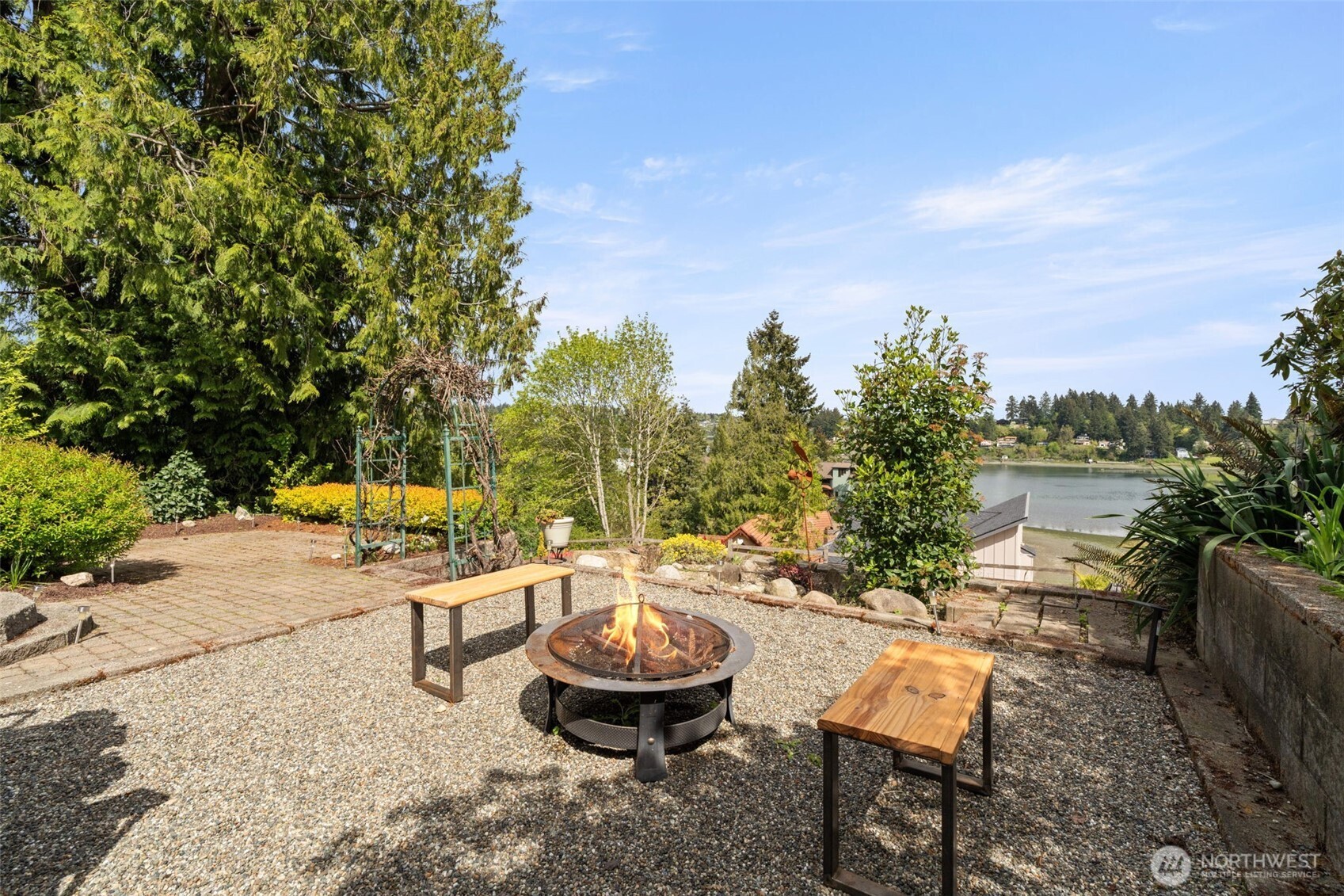 2490 Rocky Point Road NW