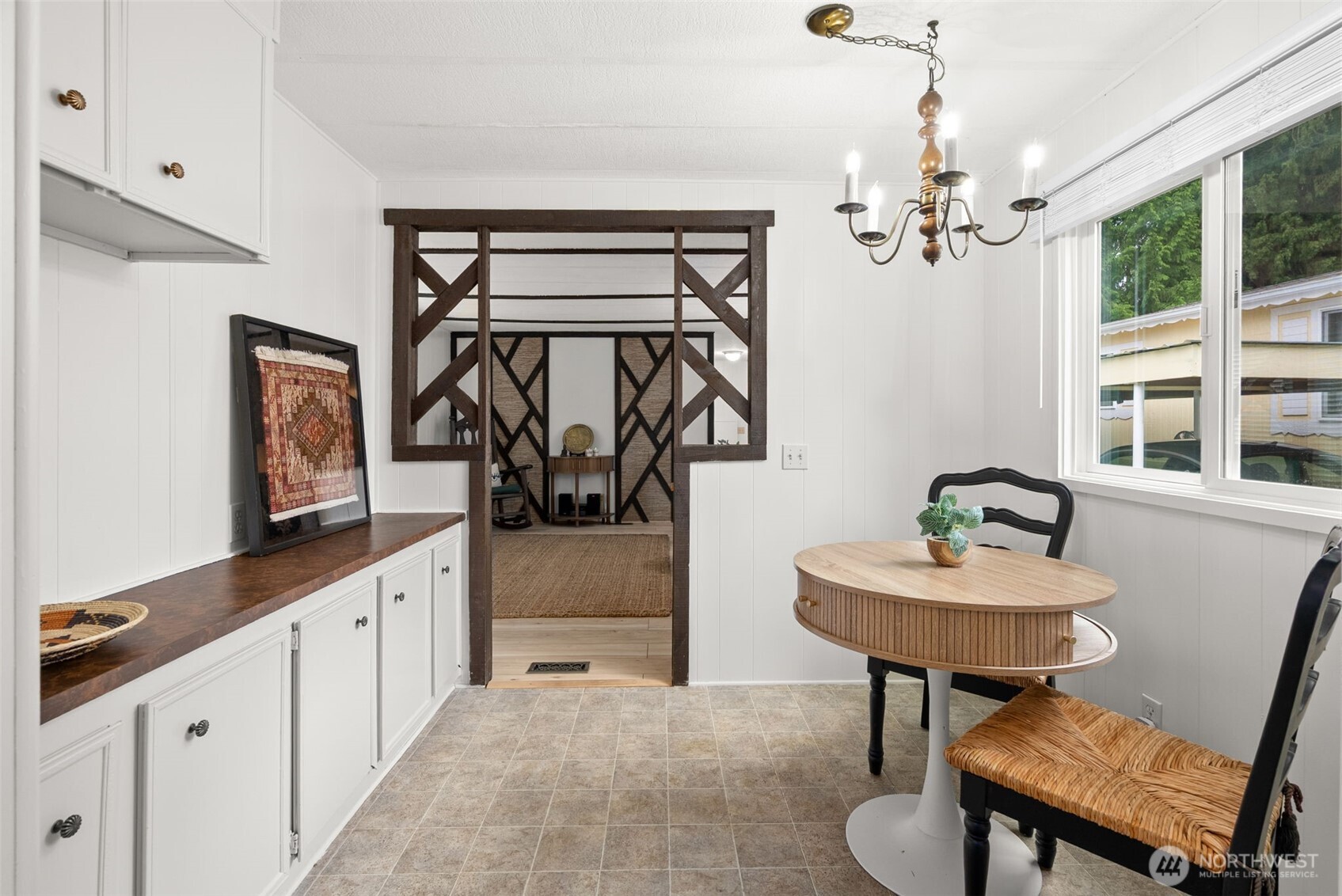 600 NE Lincoln Road Unit: 14