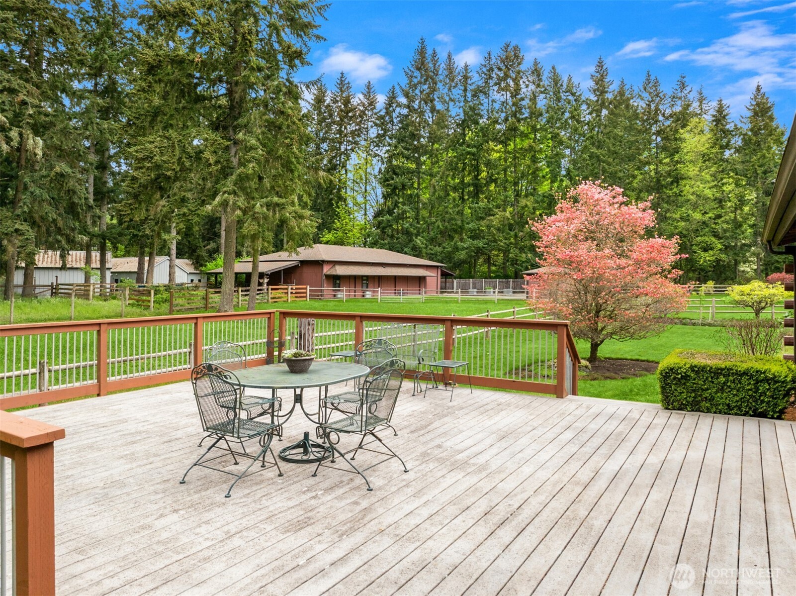 1916 Sawdust Hill Road NE