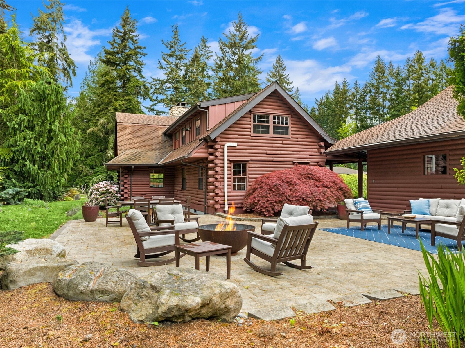 1916 Sawdust Hill Road NE