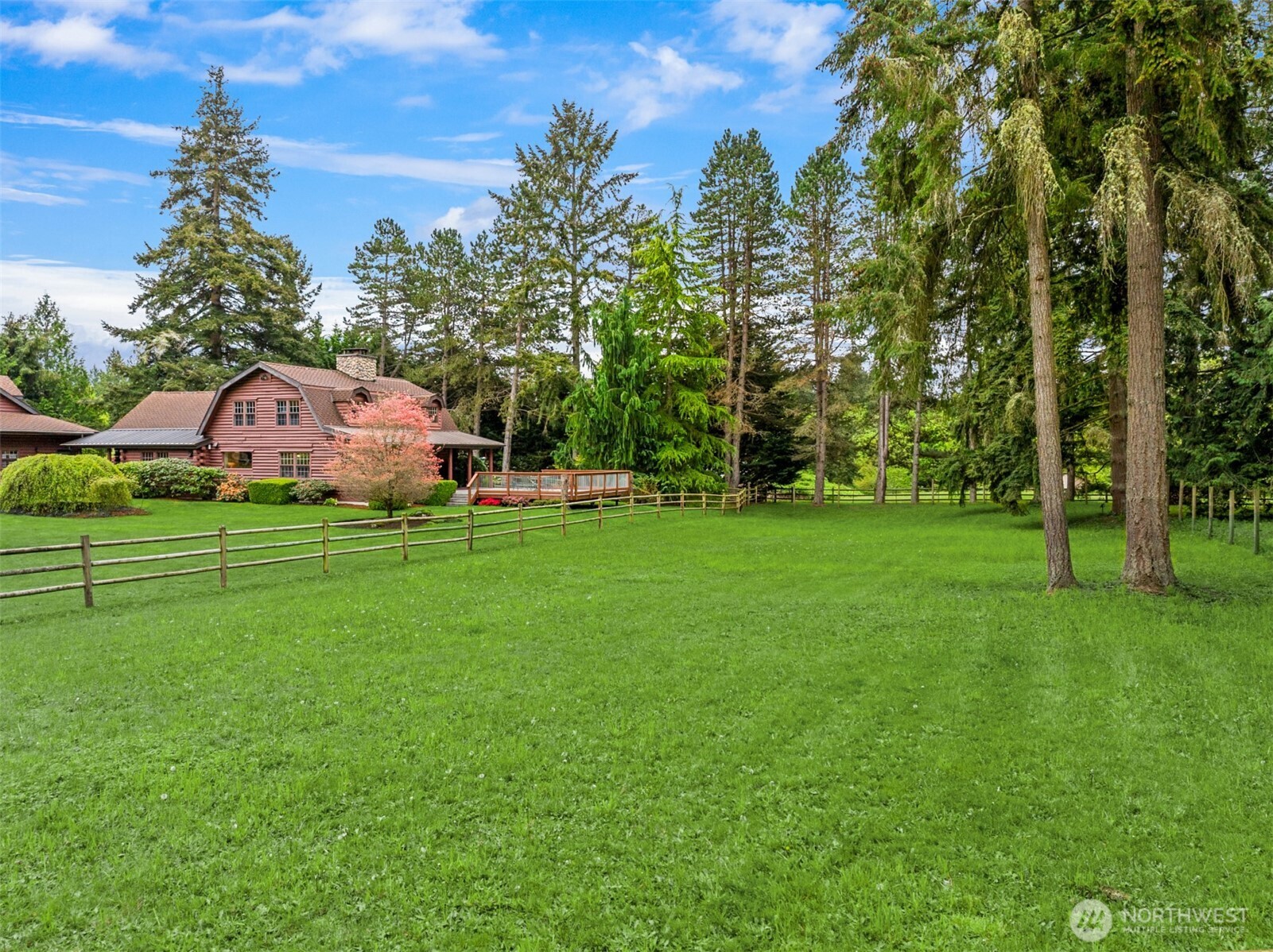 1916 Sawdust Hill Road NE