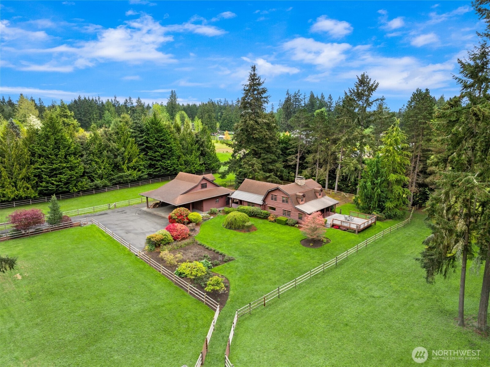 1916 Sawdust Hill Road NE