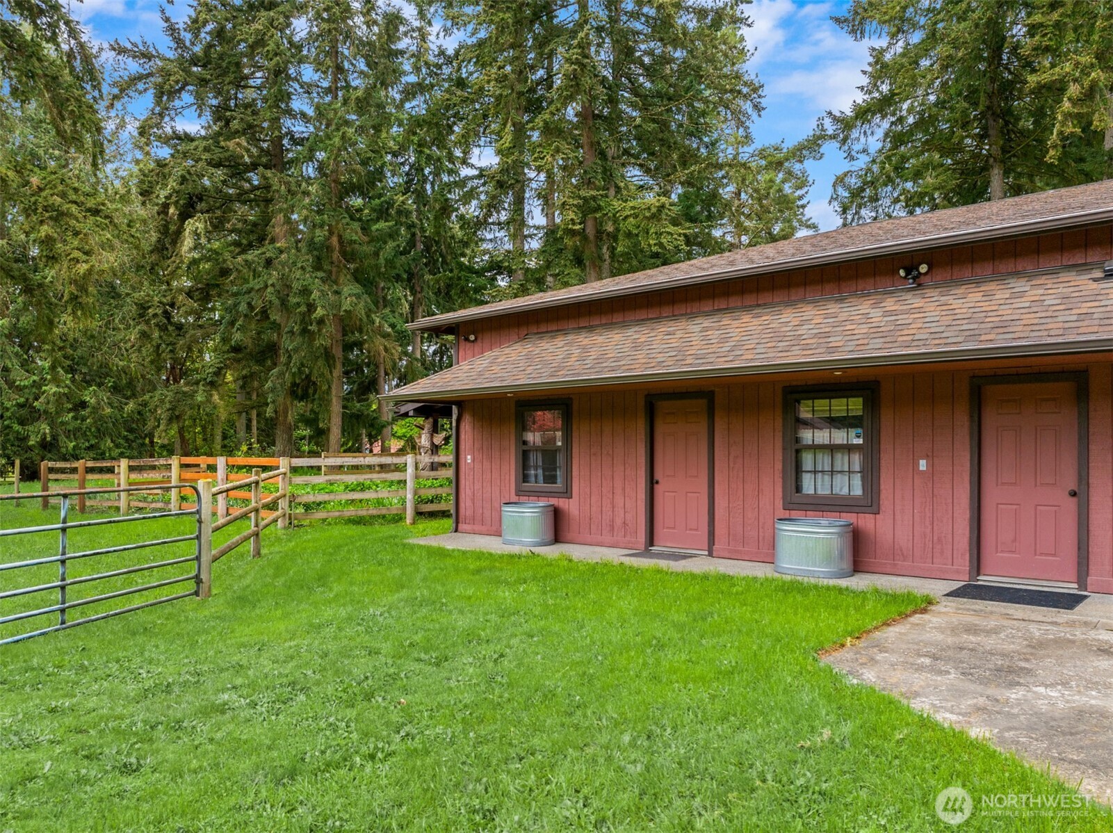 1916 Sawdust Hill Road NE