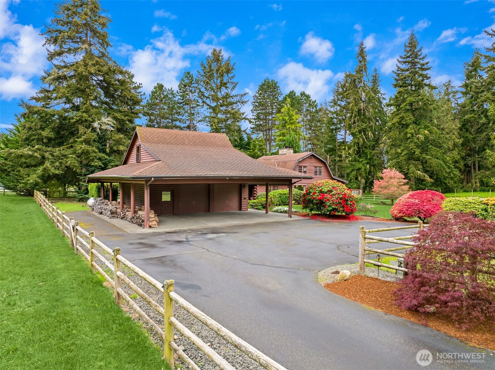1916 Sawdust Hill Road NE