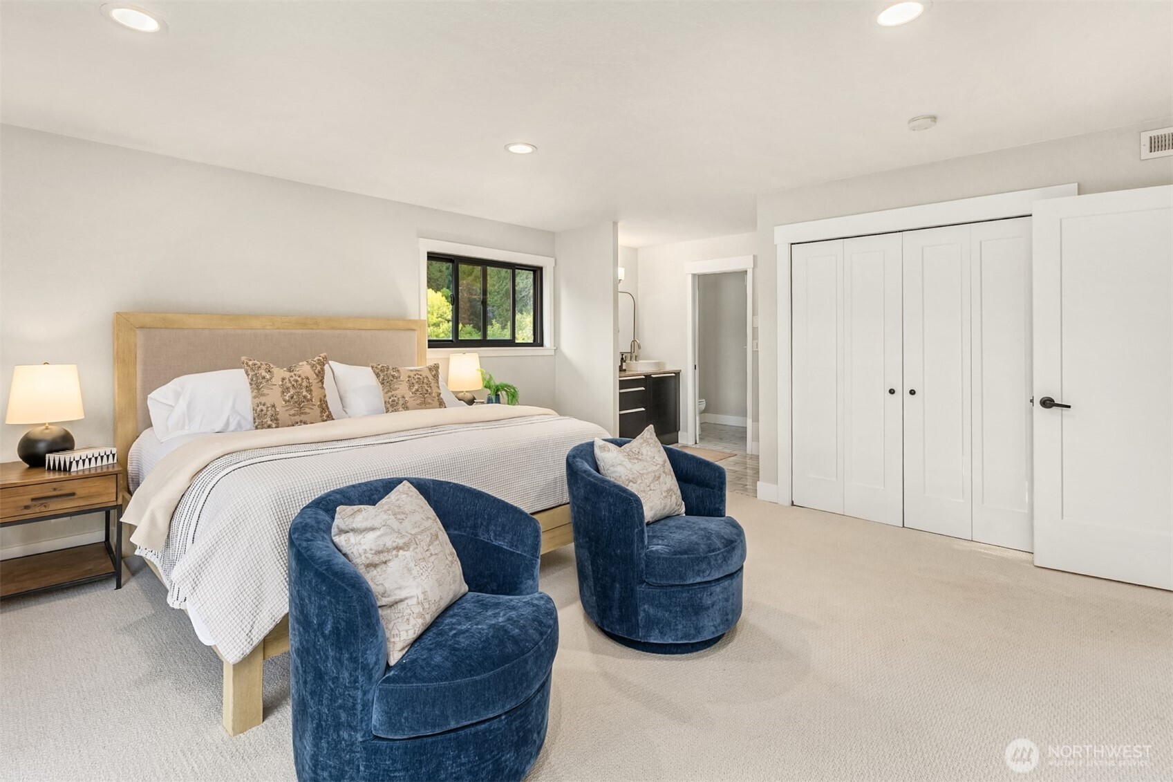 15041 Skogen Lane NE