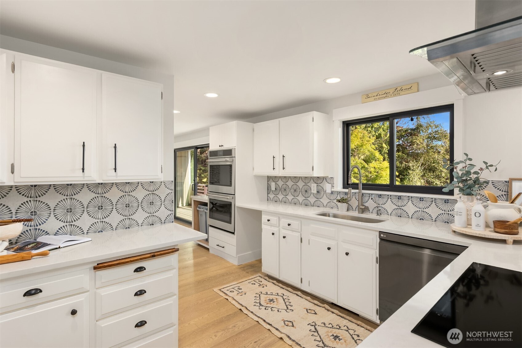 15041 Skogen Lane NE