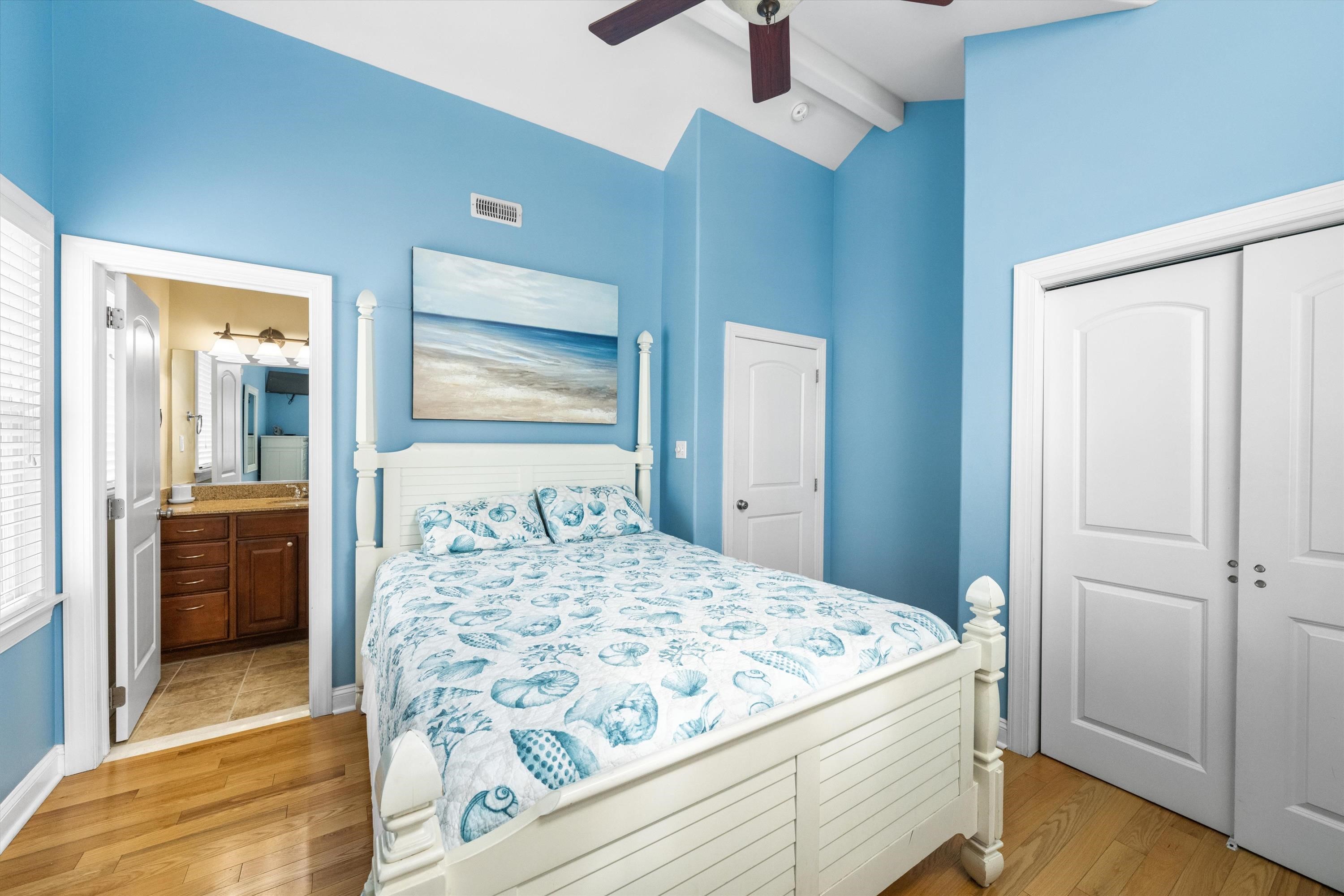 32 47th Street Unit: East Unit