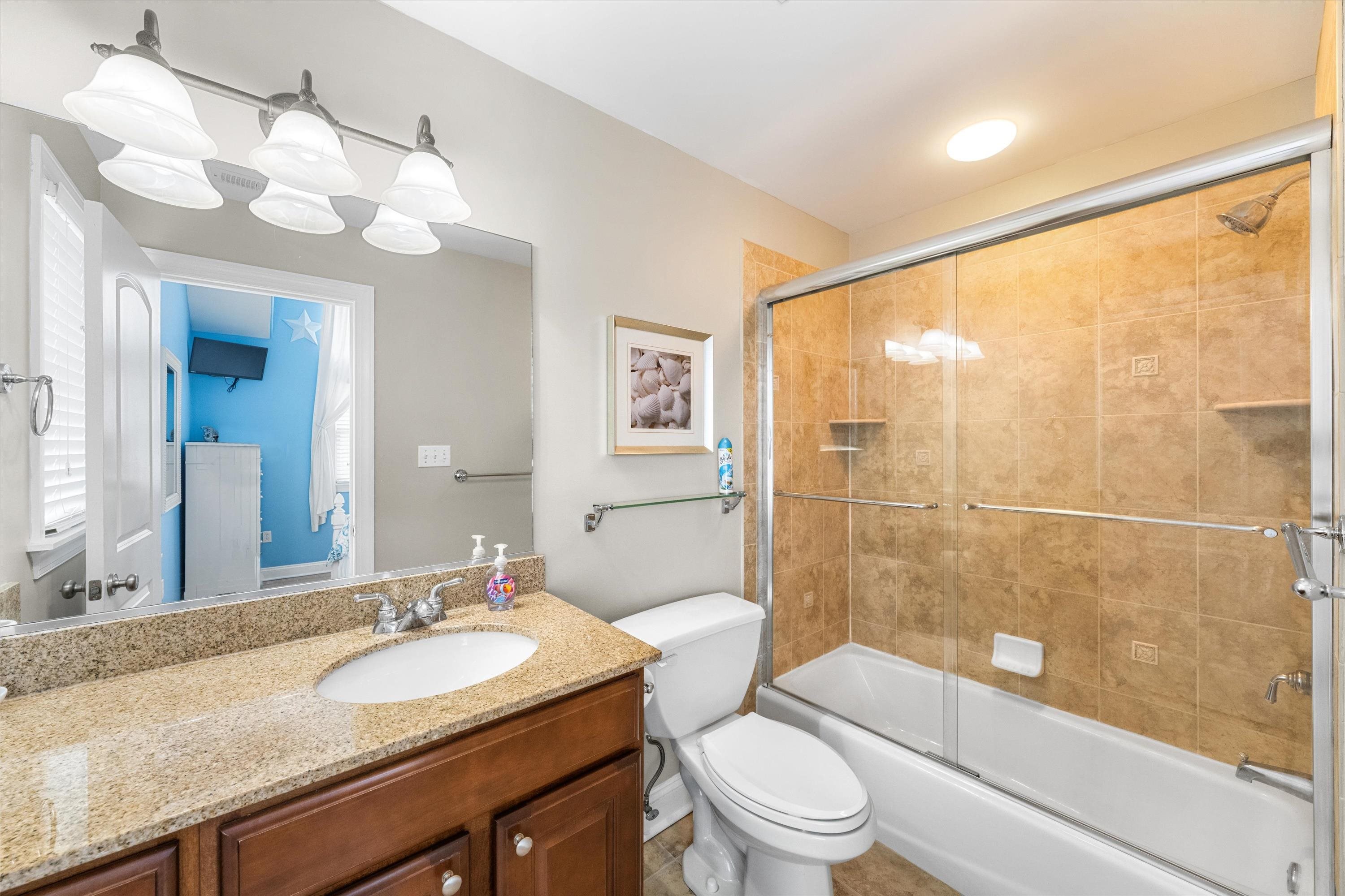 32 47th Street Unit: East Unit